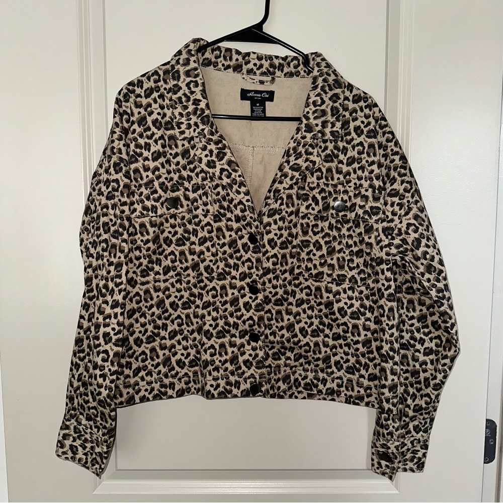 Lulu’s Anna Cai Leopard Jacket